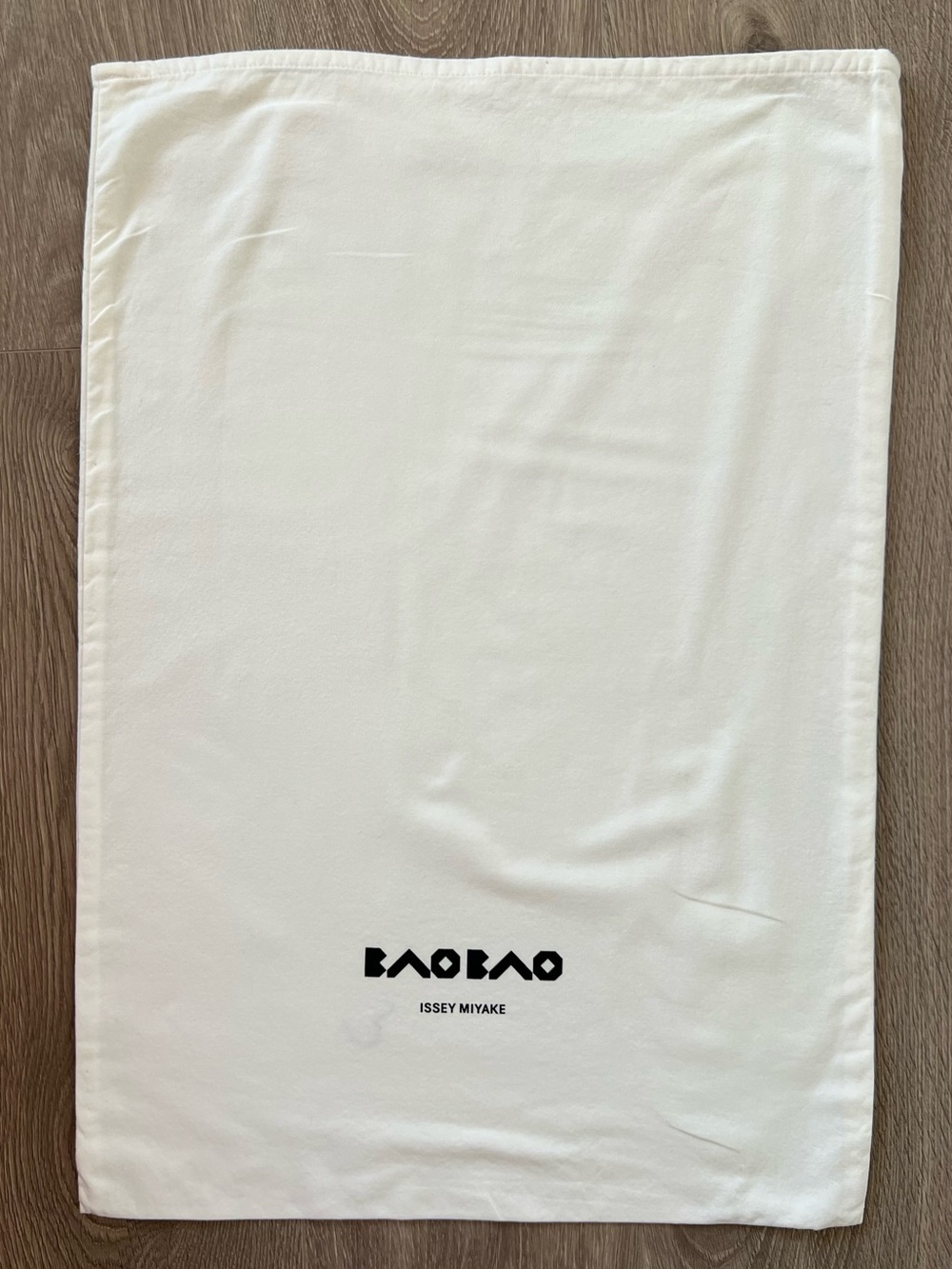 Issey Miyake dust bag (C505)